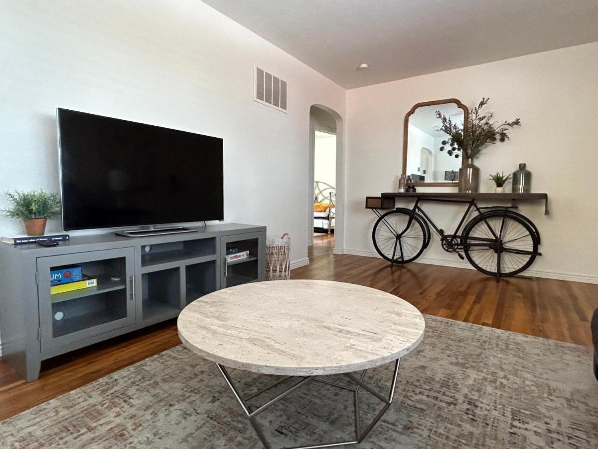 Home Sweet Idahome, Feels Like Home With All The Decor You Wish You Could Afford King Bed In Master, Fully Fenced Dog Friendly Yard, A Few Blocks From Bsu And Downtown Boise, Your Perfect Stay! Eksteriør bilde