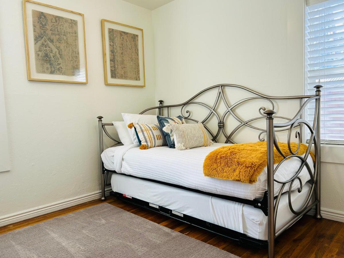 Home Sweet Idahome, Feels Like Home With All The Decor You Wish You Could Afford King Bed In Master, Fully Fenced Dog Friendly Yard, A Few Blocks From Bsu And Downtown Boise, Your Perfect Stay! Eksteriør bilde
