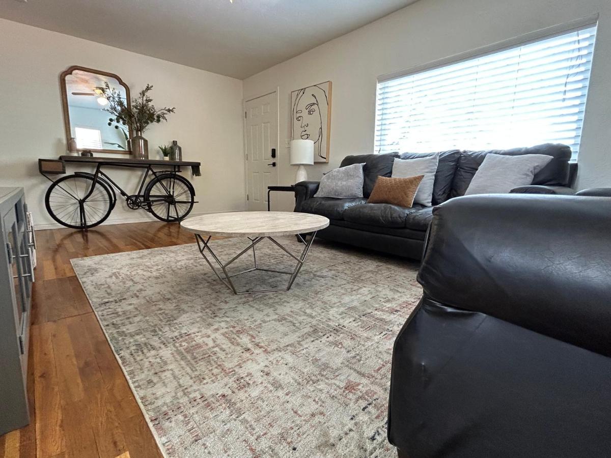 Home Sweet Idahome, Feels Like Home With All The Decor You Wish You Could Afford King Bed In Master, Fully Fenced Dog Friendly Yard, A Few Blocks From Bsu And Downtown Boise, Your Perfect Stay! Eksteriør bilde