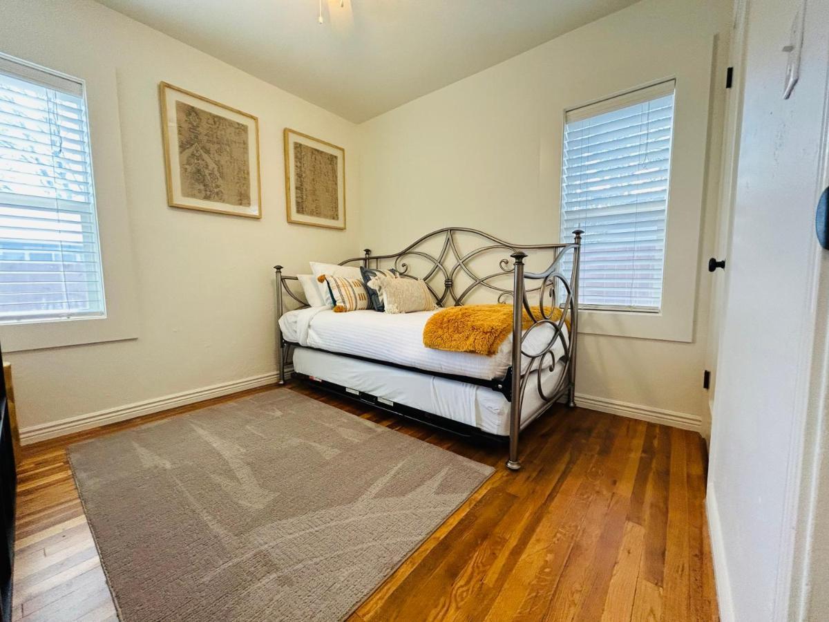 Home Sweet Idahome, Feels Like Home With All The Decor You Wish You Could Afford King Bed In Master, Fully Fenced Dog Friendly Yard, A Few Blocks From Bsu And Downtown Boise, Your Perfect Stay! Eksteriør bilde